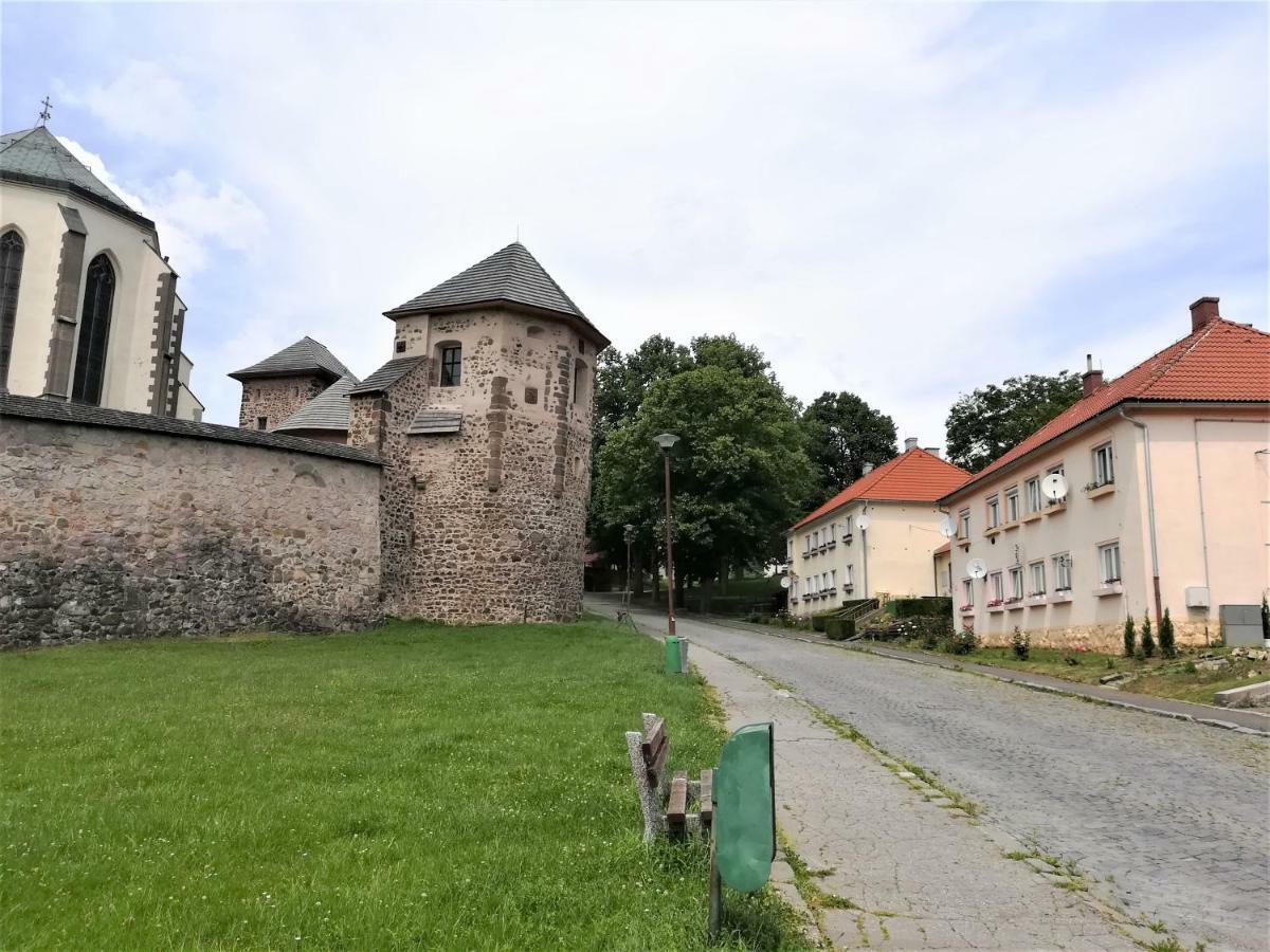 Pod Zamkom Lejlighed Kremnica Eksteriør billede